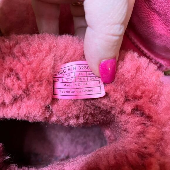 UGG Pink Boots With BowsโSize 8 WORNโUSED - Picture 4 of 15